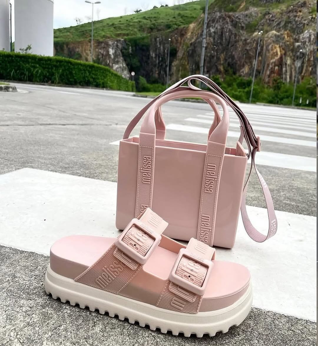 Combo Melissa Sandália Cozy M-Lover Platform e Bolsa Dulce Bag Nude