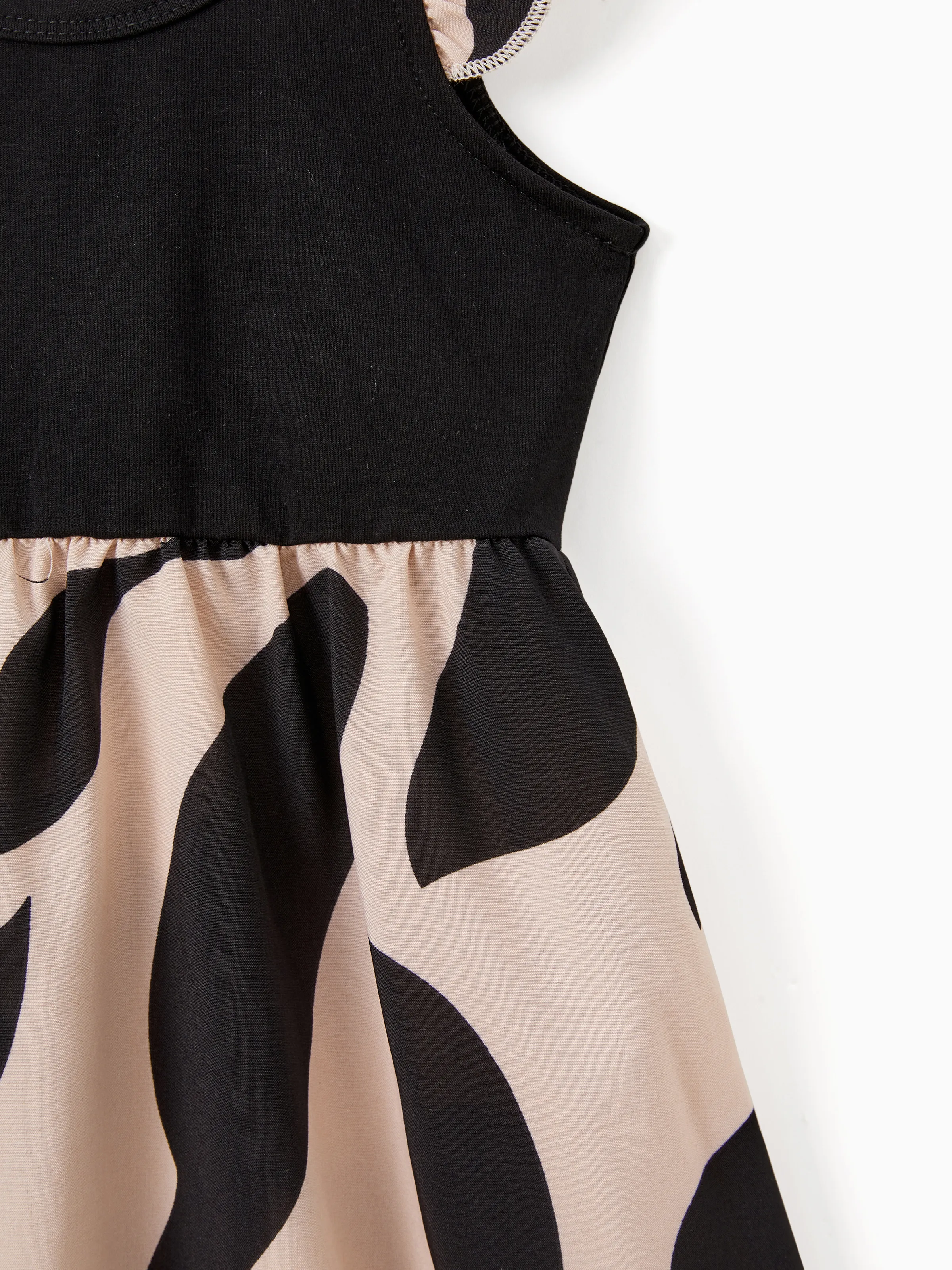Daddy & Daughter Cross Back Floral Strap Dress and Colorblock Top Sets Black - Image 12