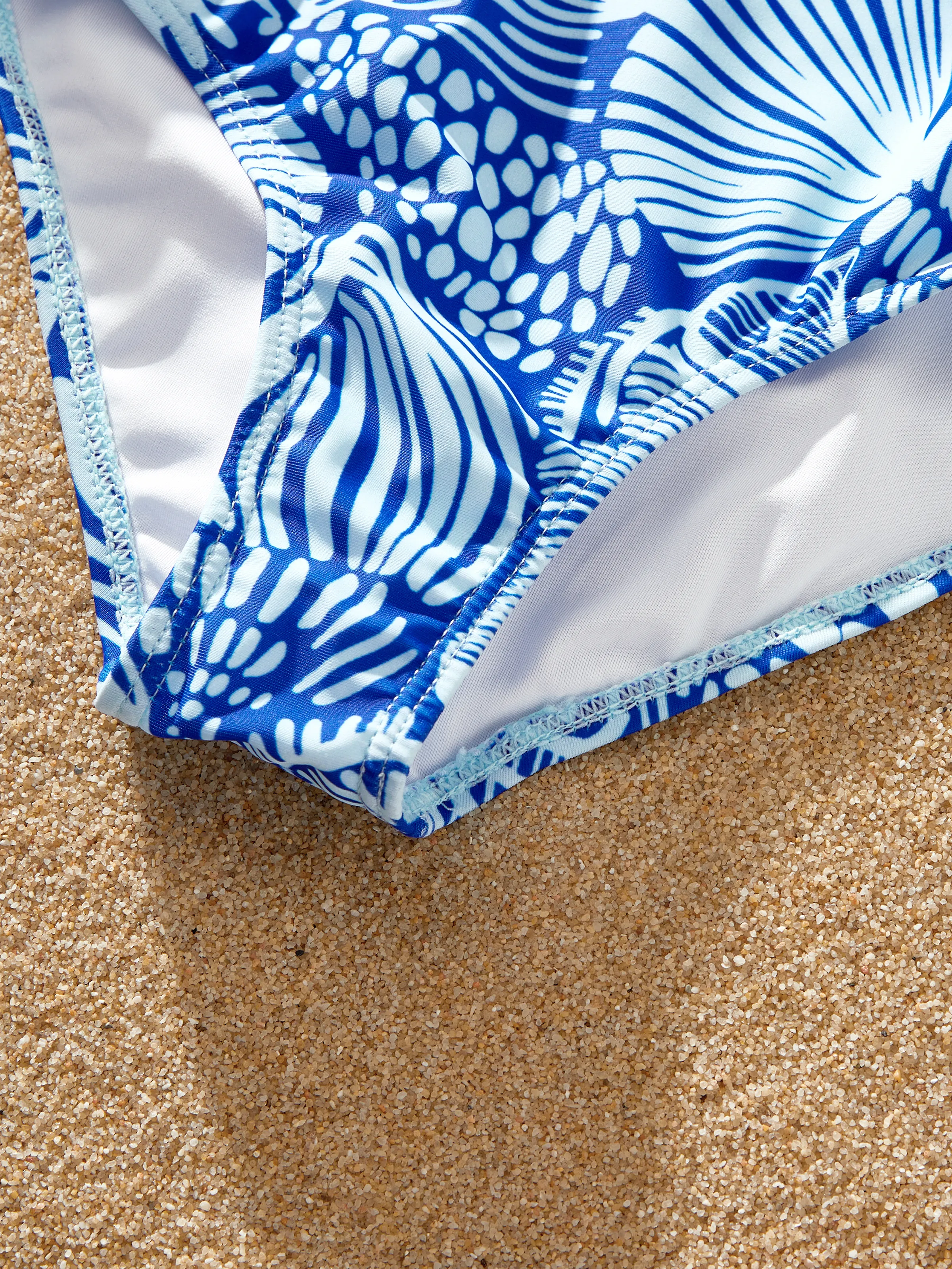 Daddy & Daughter Shell Print Swimwear Floral two-piece Bikini & Swim Shorts Set for Mom, Dad, & Kids, Perfect for Beach Days & Pool Parties Blue - Image 17