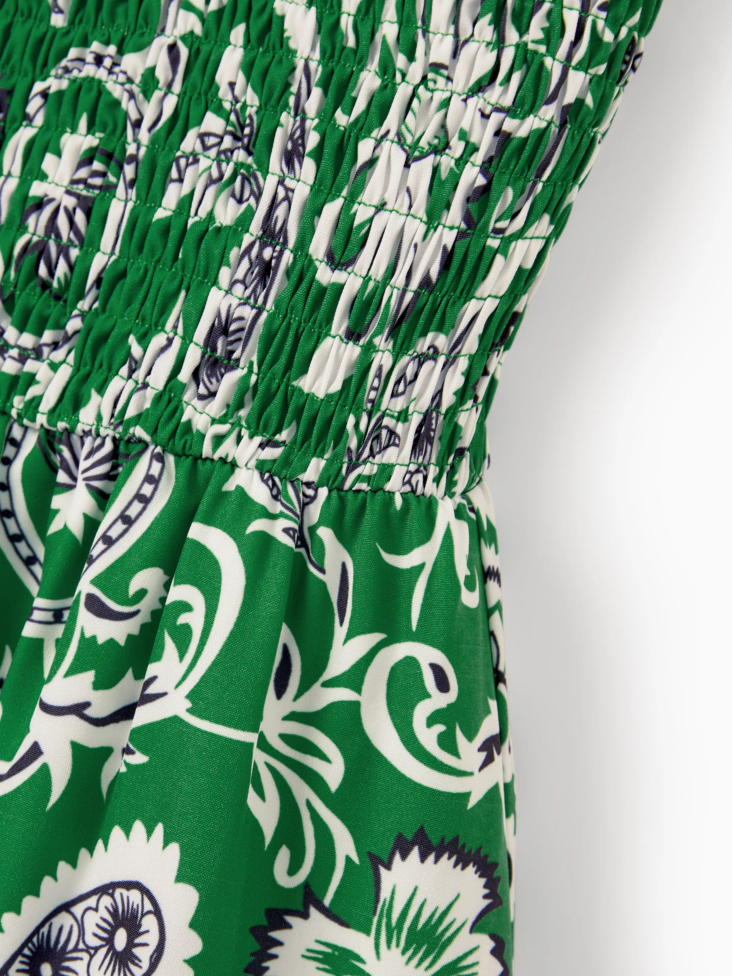 Family Matching Outfits Set Floral Print Short-sleeve Collar Shirt or Strappy Smocked Dress for Summer Vacation Green - Image 9
