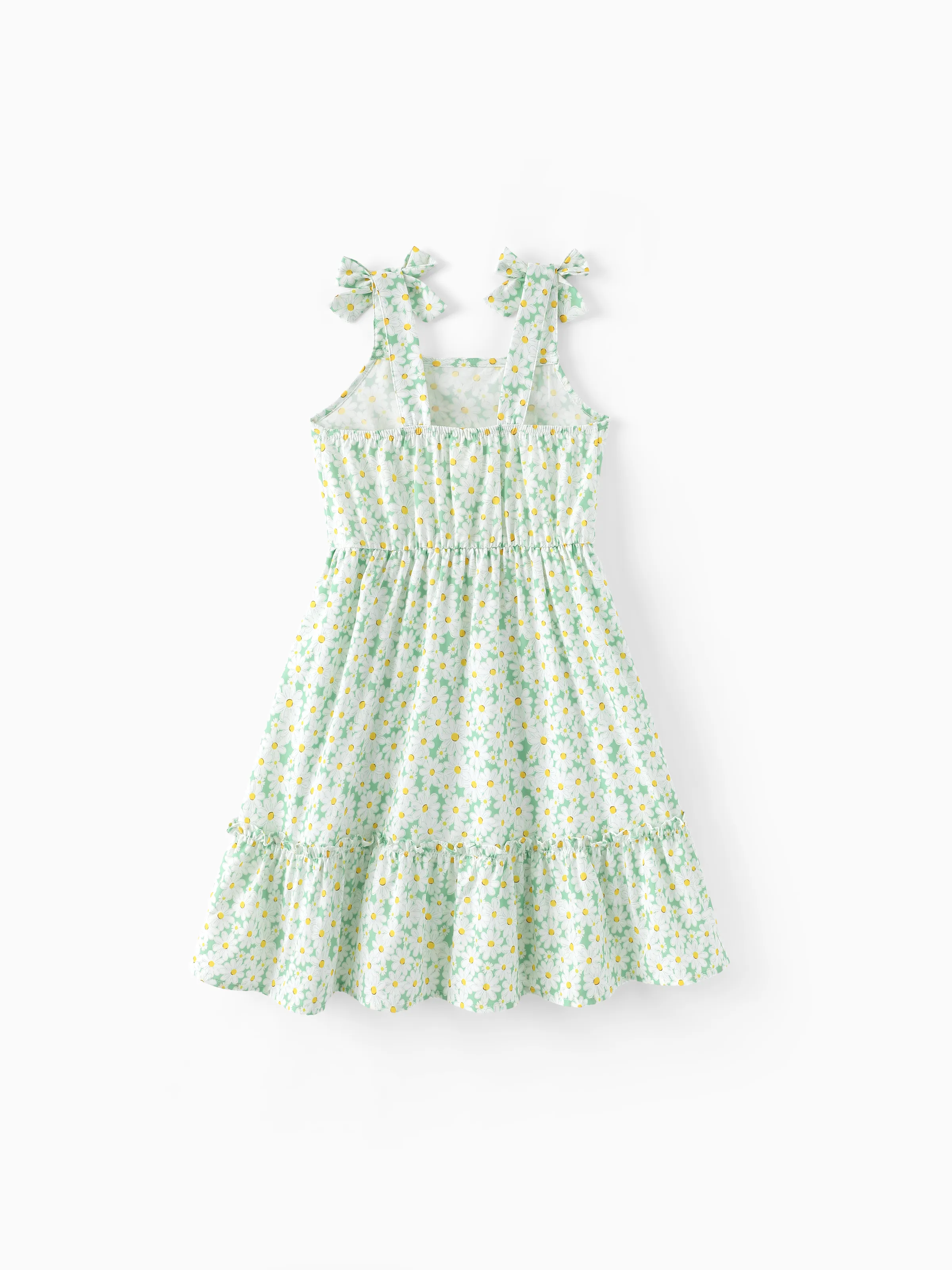 Mommy and Me Floral Dress with Flutter Sleeves Light Green Daisy Print Pale Green - Image 8