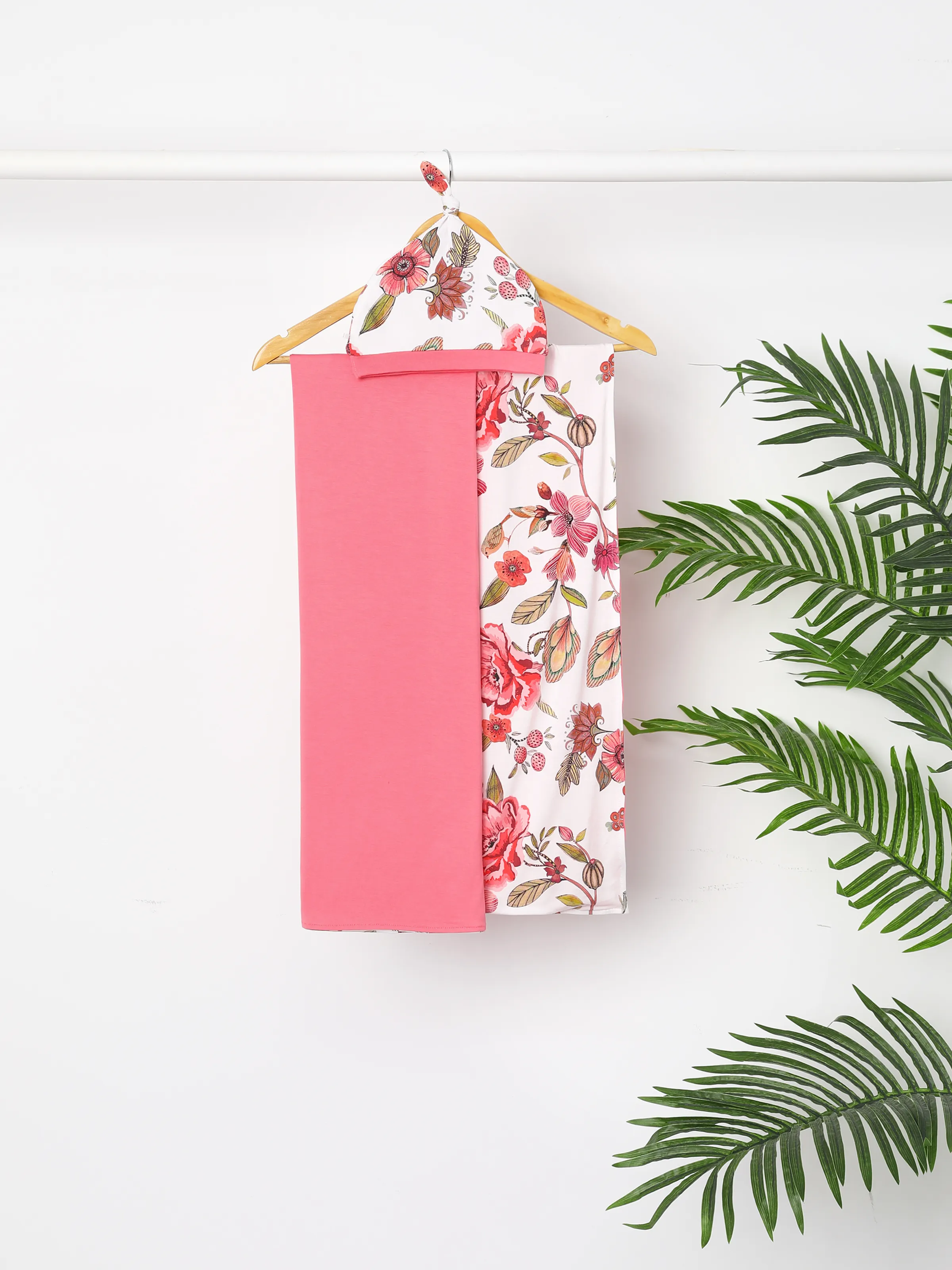 Newborn Bamboo Set for Mommy and Me Floral Bamboo Robe for Mom, Soft Swaddle Blanket with Hat, Gentle & Breathable for Newborn Essentials Peach Pink - Image 8