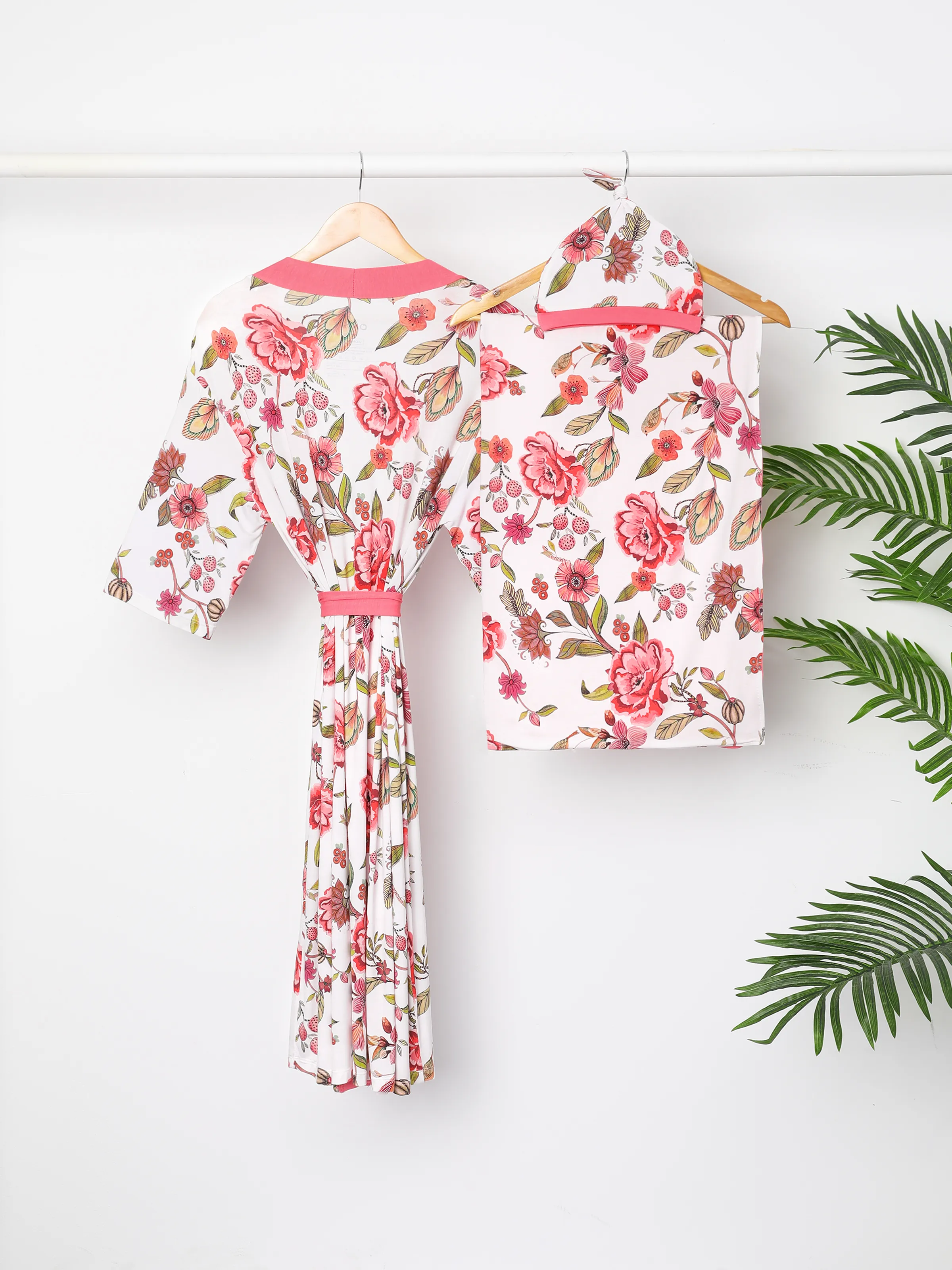Newborn Bamboo Set for Mommy and Me Floral Bamboo Robe for Mom, Soft Swaddle Blanket with Hat, Gentle & Breathable for Newborn Essentials Peach Pink - Image 9